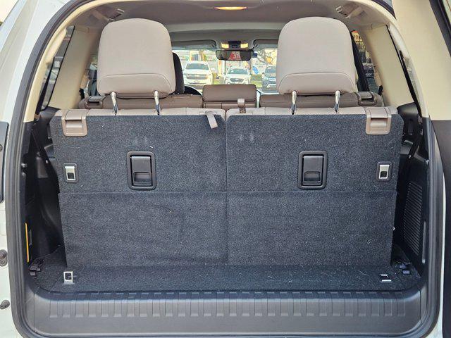 Photo of 2022 Starfire Pearl Lexus GX 460