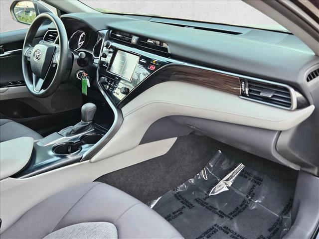 Photo of 2020 Midnight Black Metallic Toyota Camry