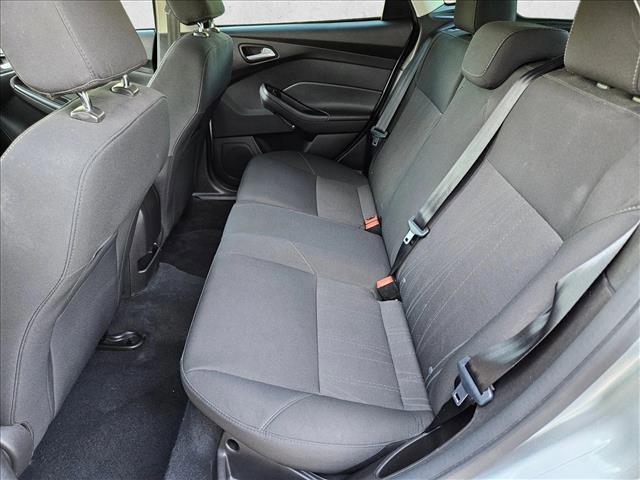 Photo of 2017 Silver/Gray Ford Focus