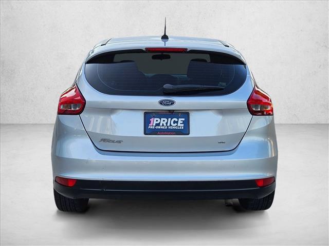 Photo of 2017 Silver/Gray Ford Focus