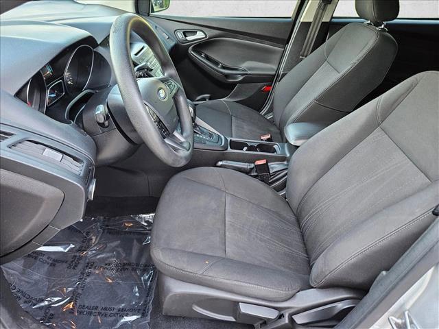 Photo of 2017 Silver/Gray Ford Focus