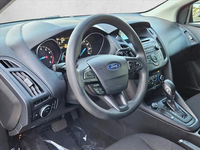 Photo of 2017 Silver/Gray Ford Focus