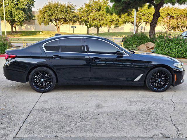 Photo of 2021 Black Sapphire Metallic BMW 530