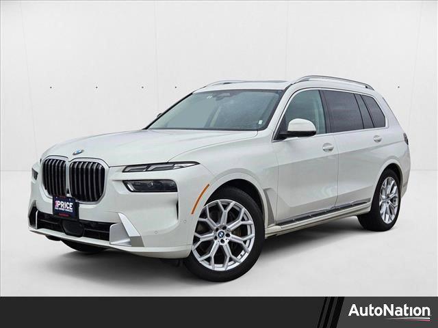 Photo of 2024 Alpine White BMW X7