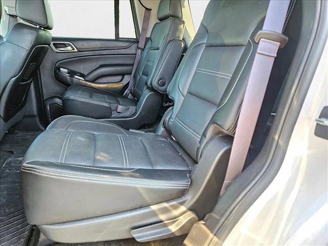 Photo of 2016 White Frost Tricoat GMC Yukon