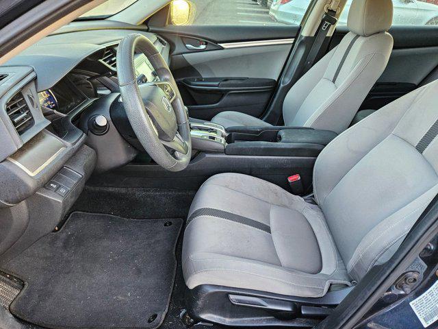 Photo of 2017 White Honda Civic