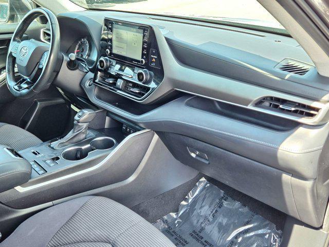 Photo of 2021 Magnetic Gray Metallic Toyota Highlander