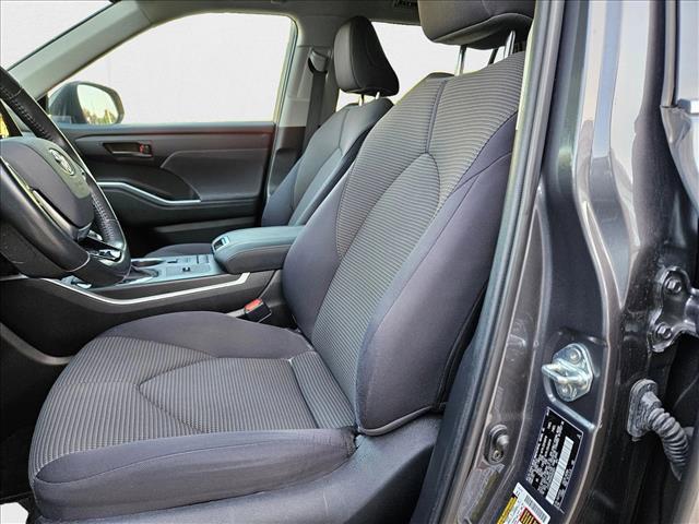 Photo of 2021 Magnetic Gray Metallic Toyota Highlander