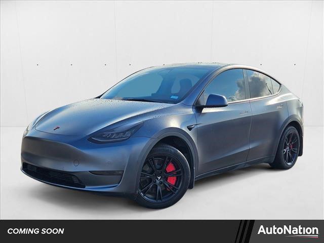 Photo of 2022 Silver/Gray Tesla Model Y