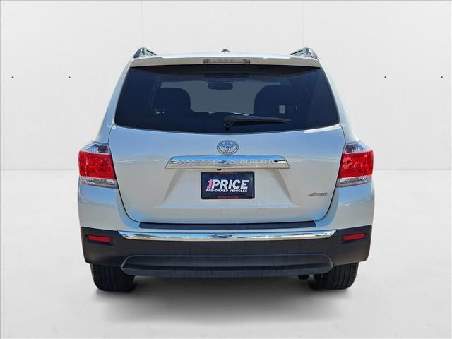 Photo of 2013 Blizzard Pearl Toyota Highlander