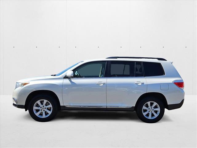 Photo of 2013 Blizzard Pearl Toyota Highlander