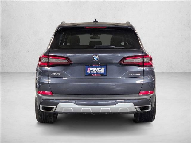 Photo of 2021 Arctic Gray Metallic BMW X5