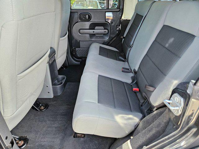 Photo of 2010 Dark Charcoal Pearl Jeep Wrangler Unlimited