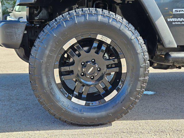 Photo of 2010 Dark Charcoal Pearl Jeep Wrangler Unlimited