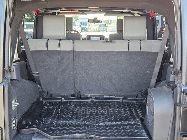 Photo of 2010 Dark Charcoal Pearl Jeep Wrangler Unlimited