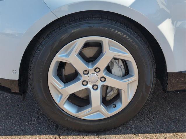 Photo of 2018 White Land Rover Range Rover Sport
