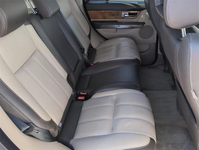 Photo of 2013 Fuji White Land Rover Range Rover Sport