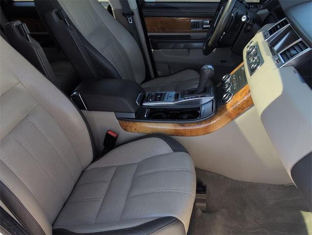 Photo of 2013 Fuji White Land Rover Range Rover Sport