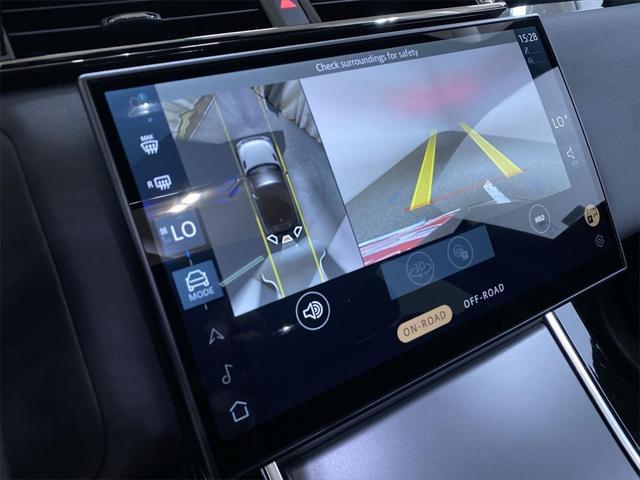 Photo of 2025 Santorini Black Metallic Land Rover Range Rover Velar