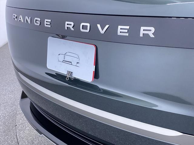Photo of 2025 Belgravia Green Metallic Land Rover Range Rover