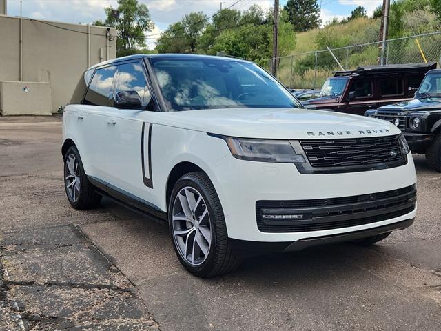Photo of 2025 Fuji White Land Rover Range Rover