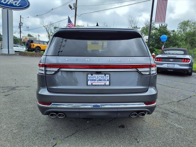 Photo of 2023 Metallic Lincoln Aviator