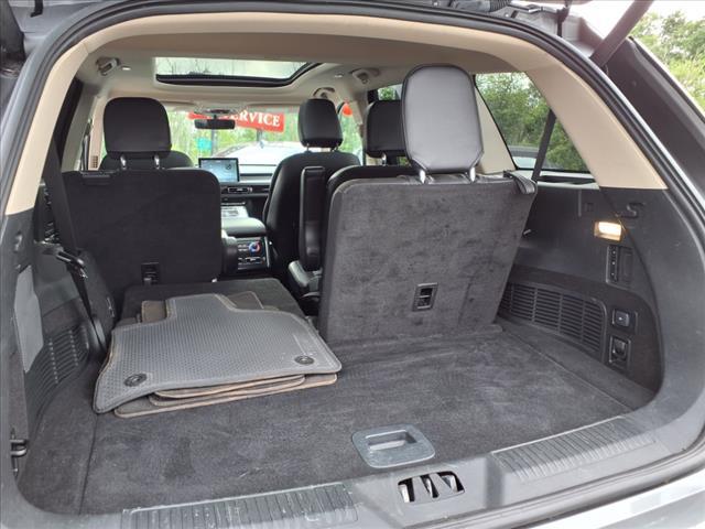 Photo of 2023 Metallic Lincoln Aviator