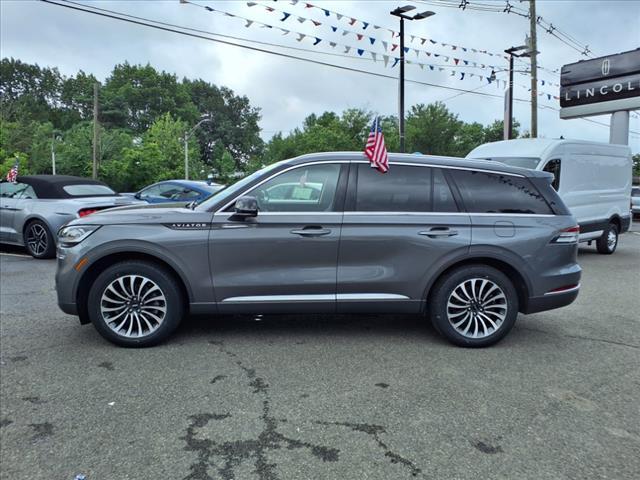 Photo of 2023 Metallic Lincoln Aviator