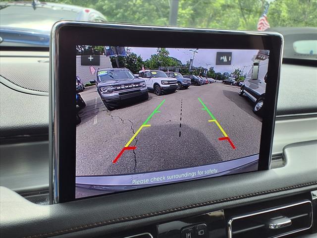 Photo of 2023 Metallic Lincoln Aviator