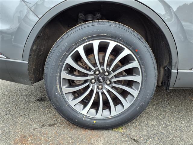 Photo of 2023 Metallic Lincoln Aviator