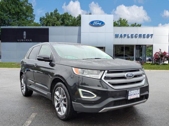 Photo of 2015 Tuxedo Black Metallic Ford Edge