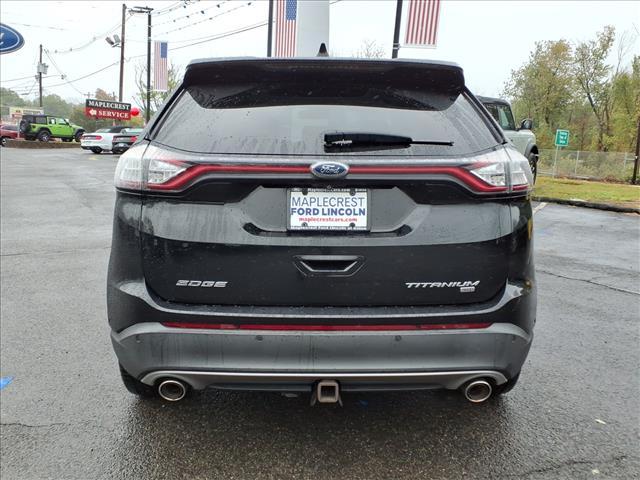 Photo of 2015 Tuxedo Black Metallic Ford Edge