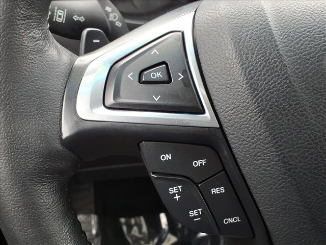 Photo of 2015 Tuxedo Black Metallic Ford Edge