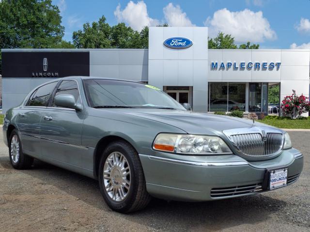 2006 Lincoln Town Car