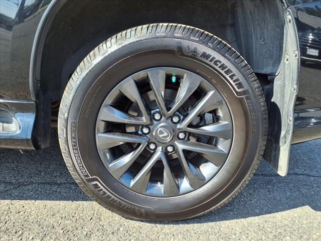 Photo of 2022 Black Onyx Lexus GX 460