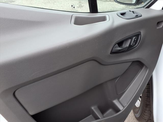 Photo of 2022 Oxford White Ford Transit-250