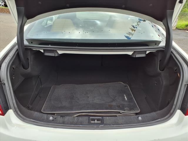 Photo of 2015 White Mercedes-Benz E-Class