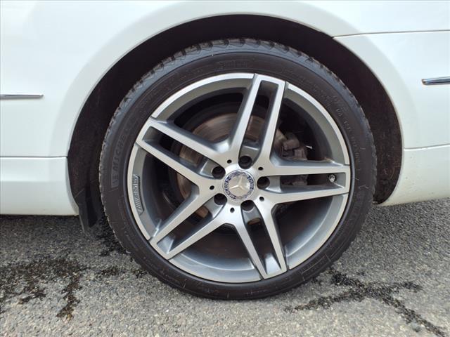 Photo of 2015 White Mercedes-Benz E-Class