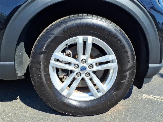 Photo of 2022 Agate Black Metallic Ford Explorer