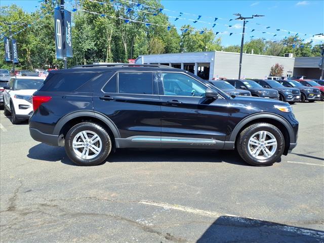 Photo of 2022 Agate Black Metallic Ford Explorer