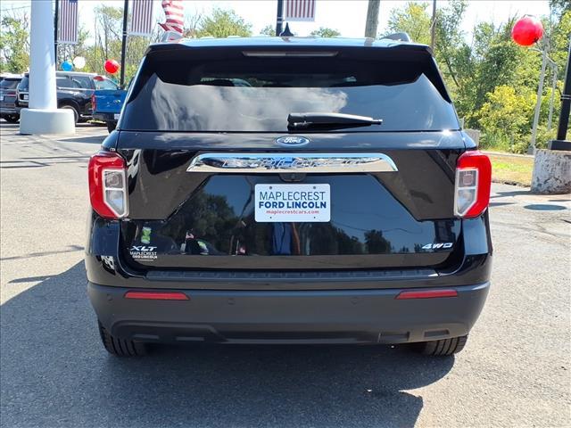 Photo of 2022 Agate Black Metallic Ford Explorer