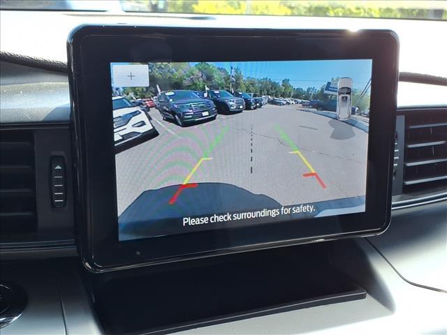 Photo of 2022 Agate Black Metallic Ford Explorer
