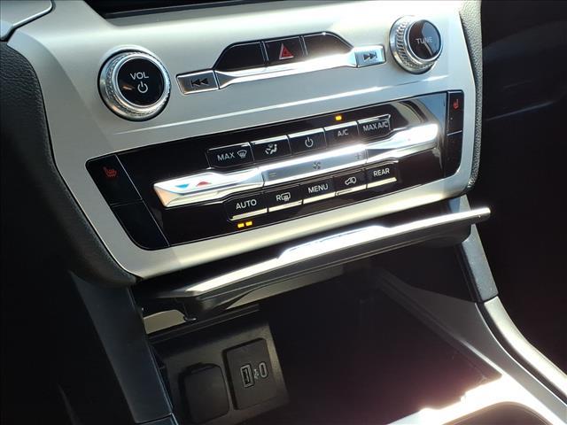 Photo of 2022 Agate Black Metallic Ford Explorer