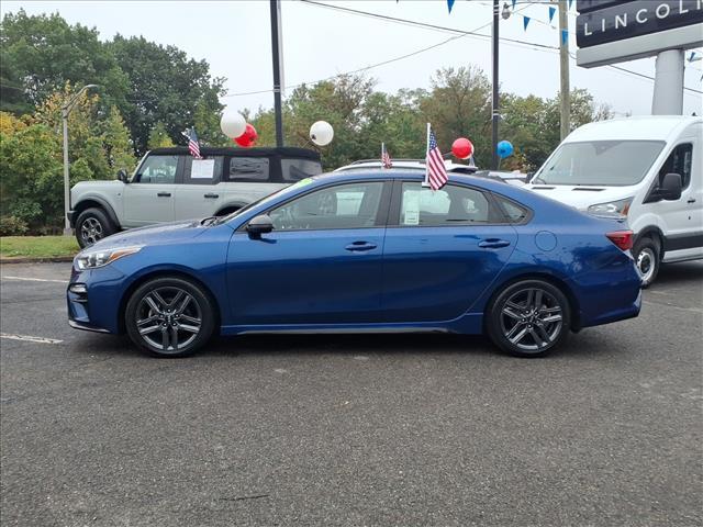 Photo of 2021 Deep Sea Blue Kia Forte