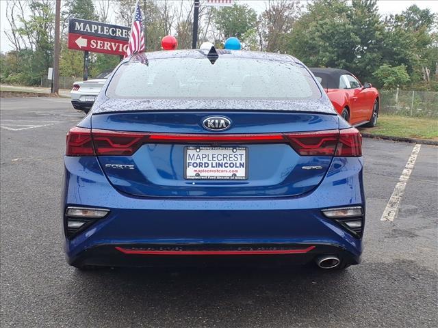 Photo of 2021 Deep Sea Blue Kia Forte