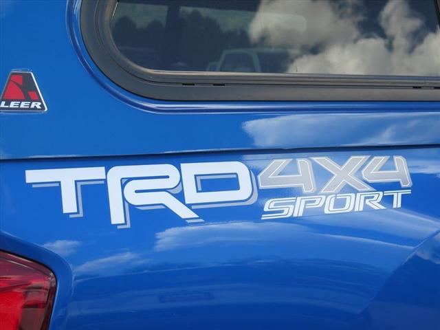 Photo of 2016 Blazing Blue Pearl Toyota Tacoma