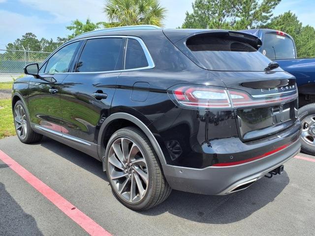 Photo of 2022 Infinite Black Metallic Clearcoat Lincoln Nautilus