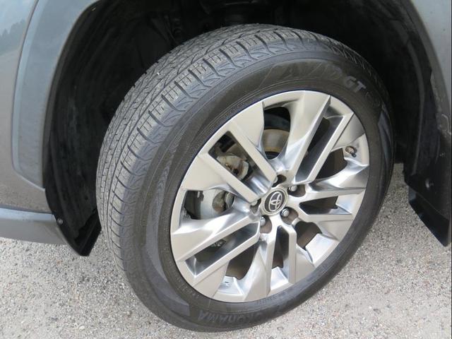 Photo of 2019 Magnetic Gray Metallic Toyota RAV4