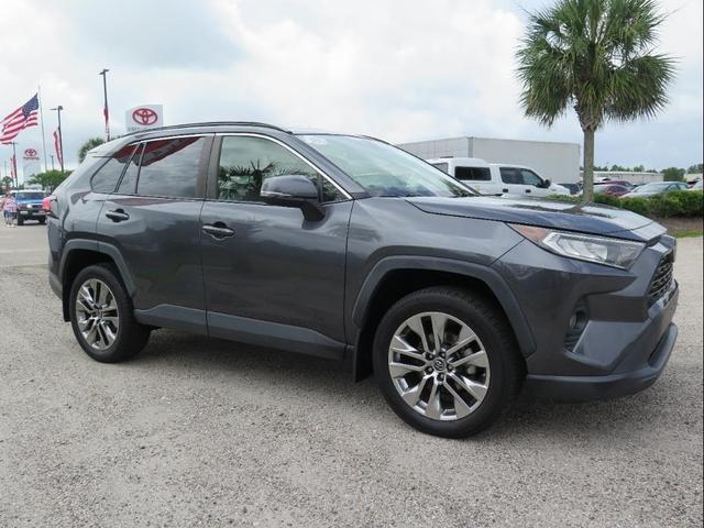 Photo of 2019 Magnetic Gray Metallic Toyota RAV4