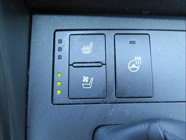 Photo of 2023 Ultra White Lexus IS 350